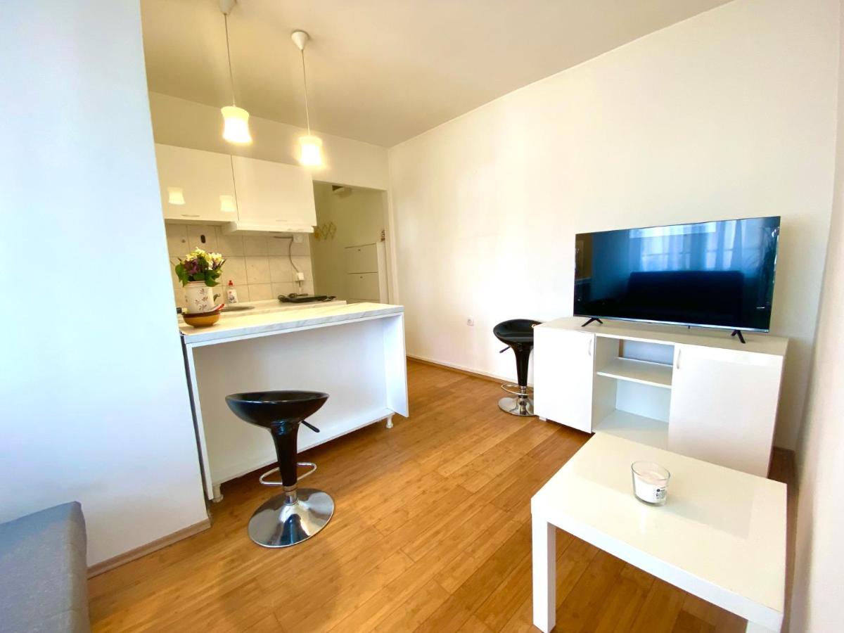 Town Place Mili Belgrade Luaran gambar