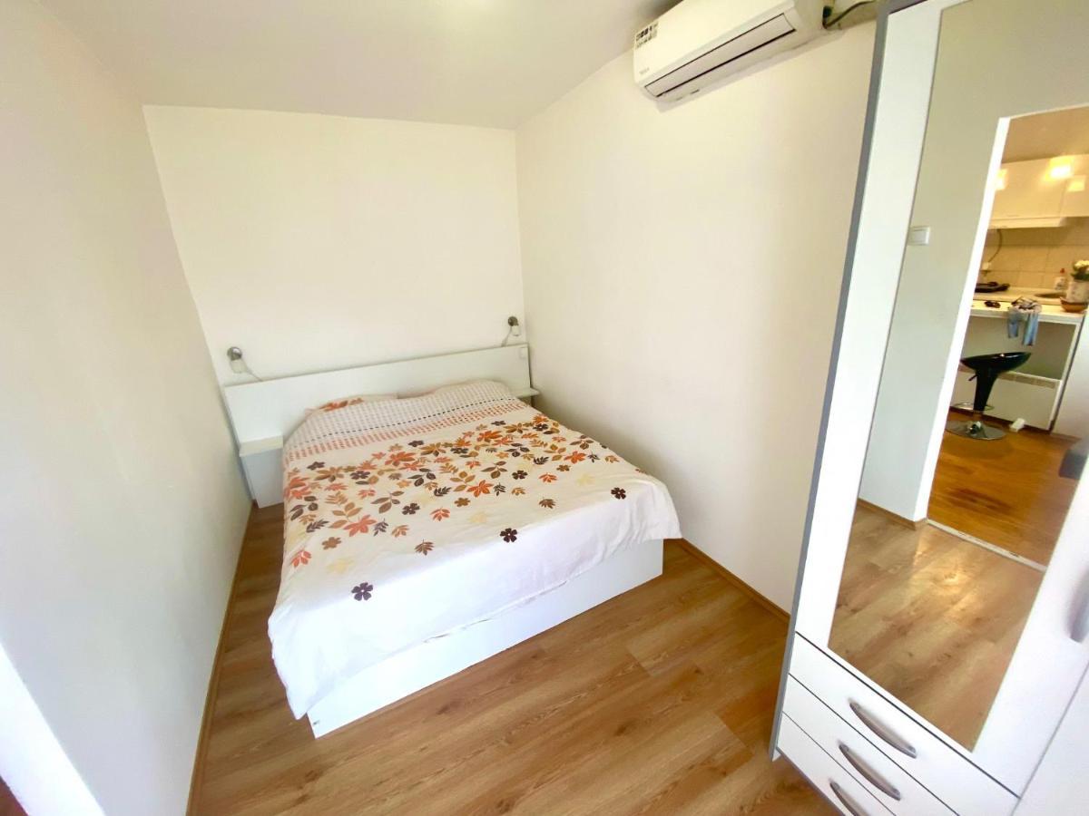 Town Place Mili Belgrade Luaran gambar