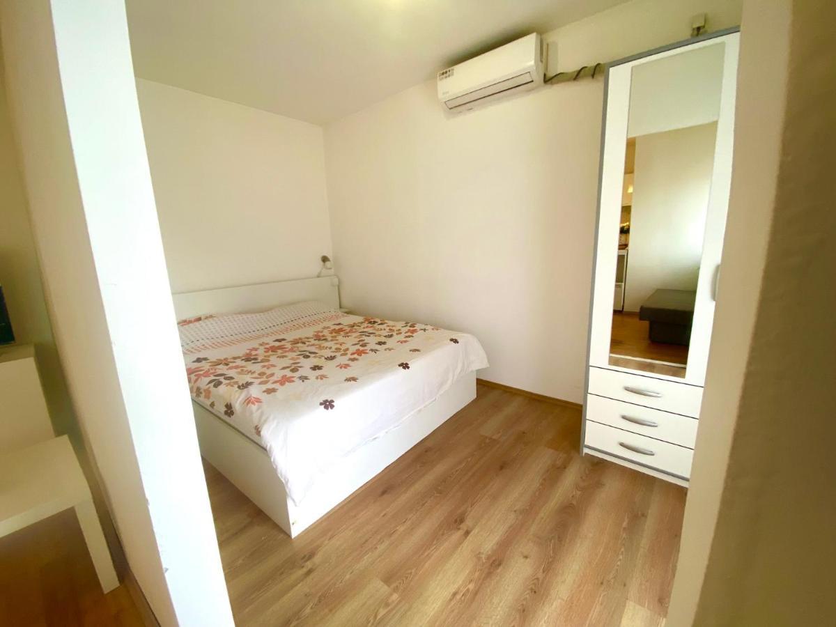 Town Place Mili Belgrade Luaran gambar