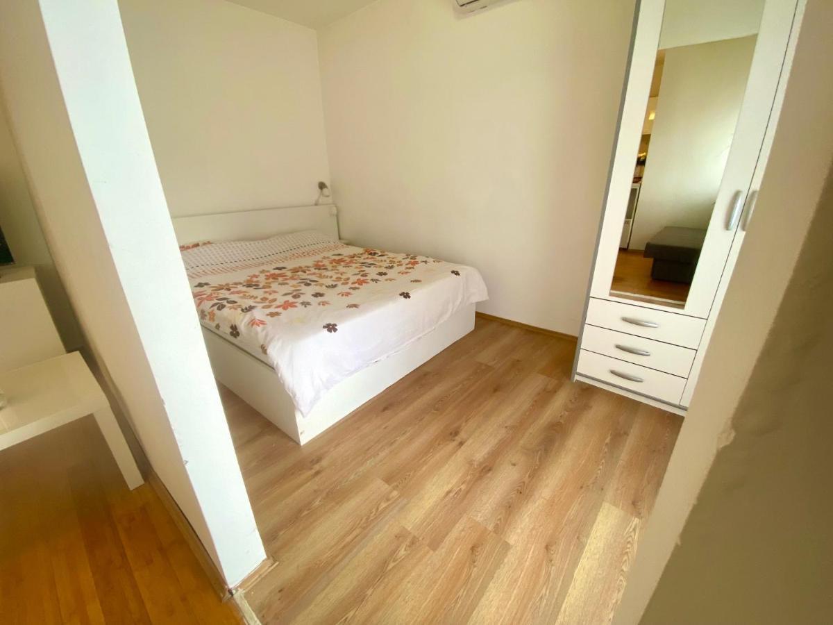 Town Place Mili Belgrade Luaran gambar